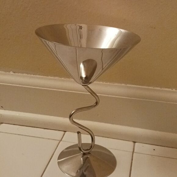 Modern Single Metal Silver Tone Stainless Steel Swirl Pattern Stem Martini Glass - Picture 1 of 4